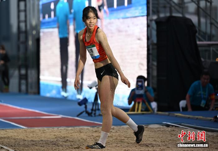 中新社记者, 比赛中