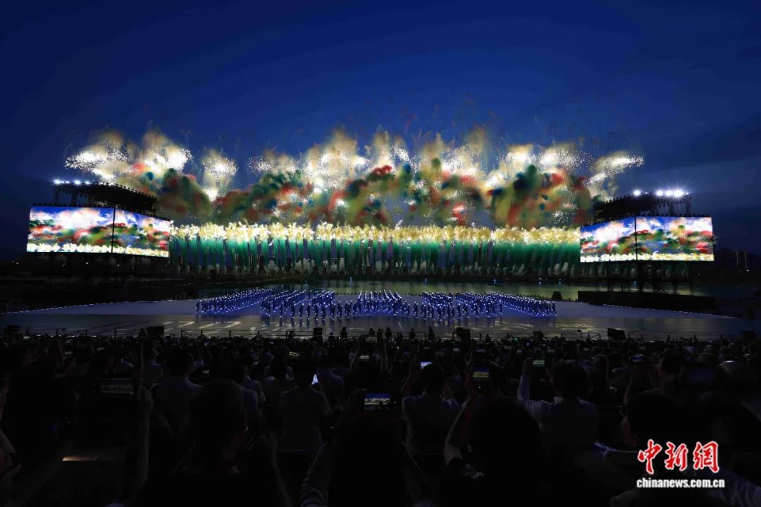 育代表团以, 安源, 现的笑脸海