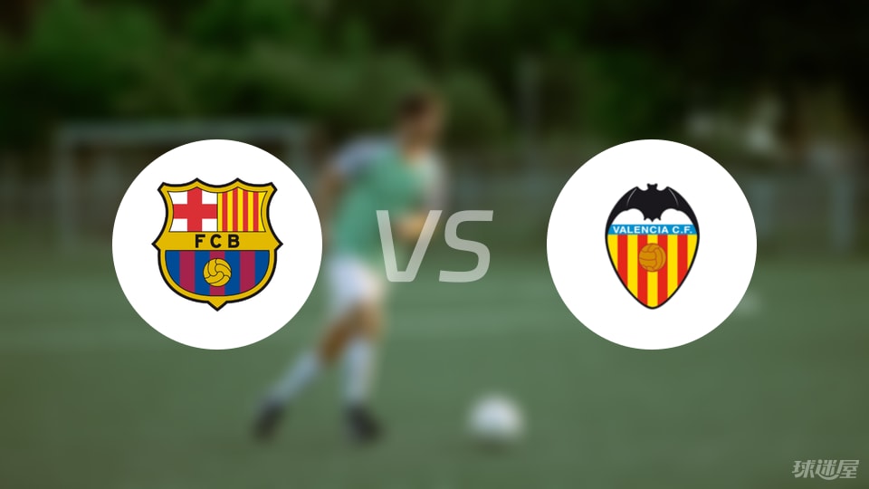 莱万多夫斯, 桑塔玛利亚