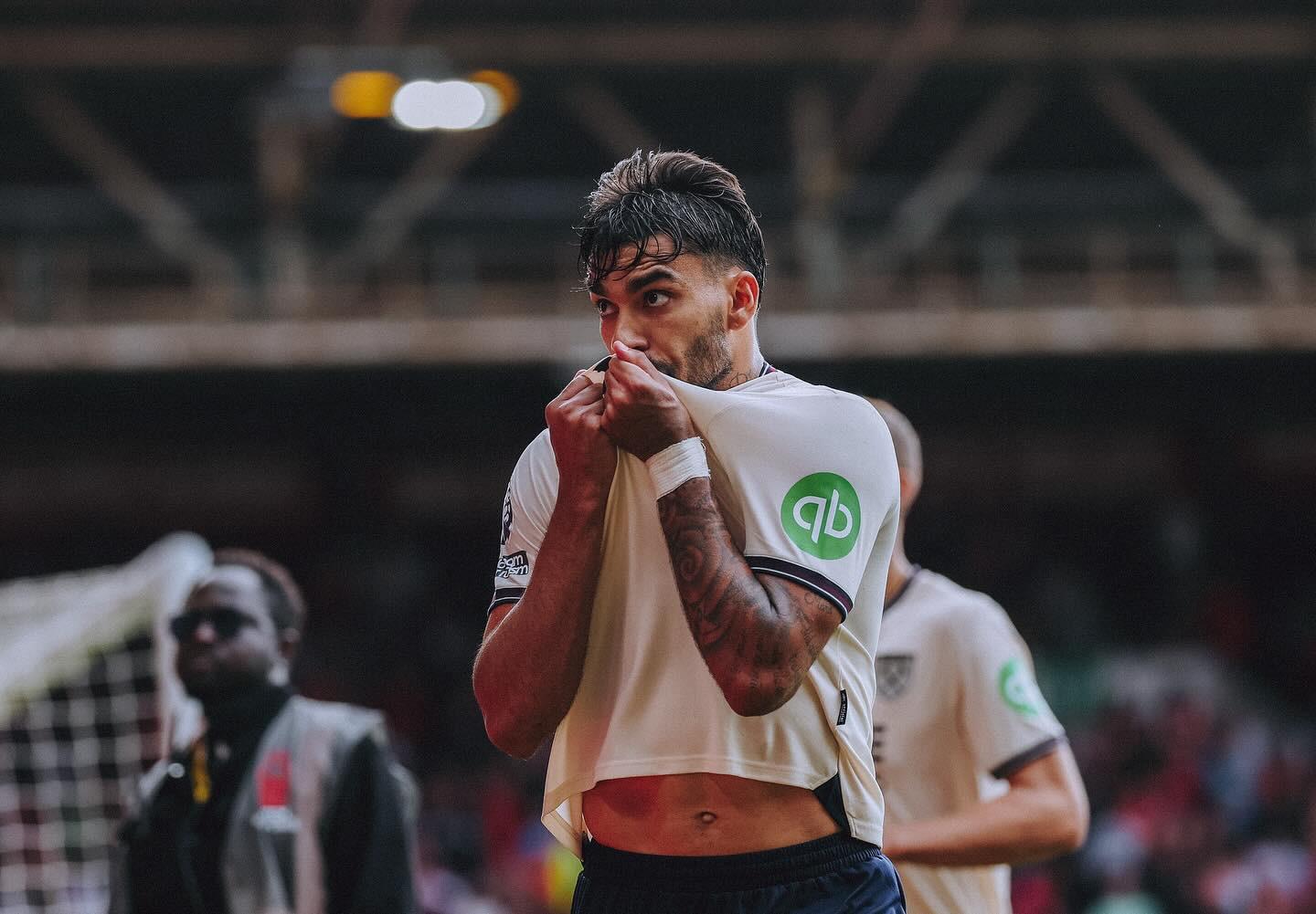 ue, 全文完, 看英超