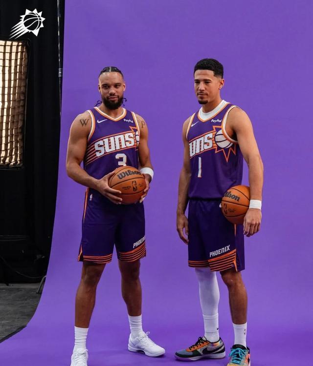 三审, 笑话, 太阳