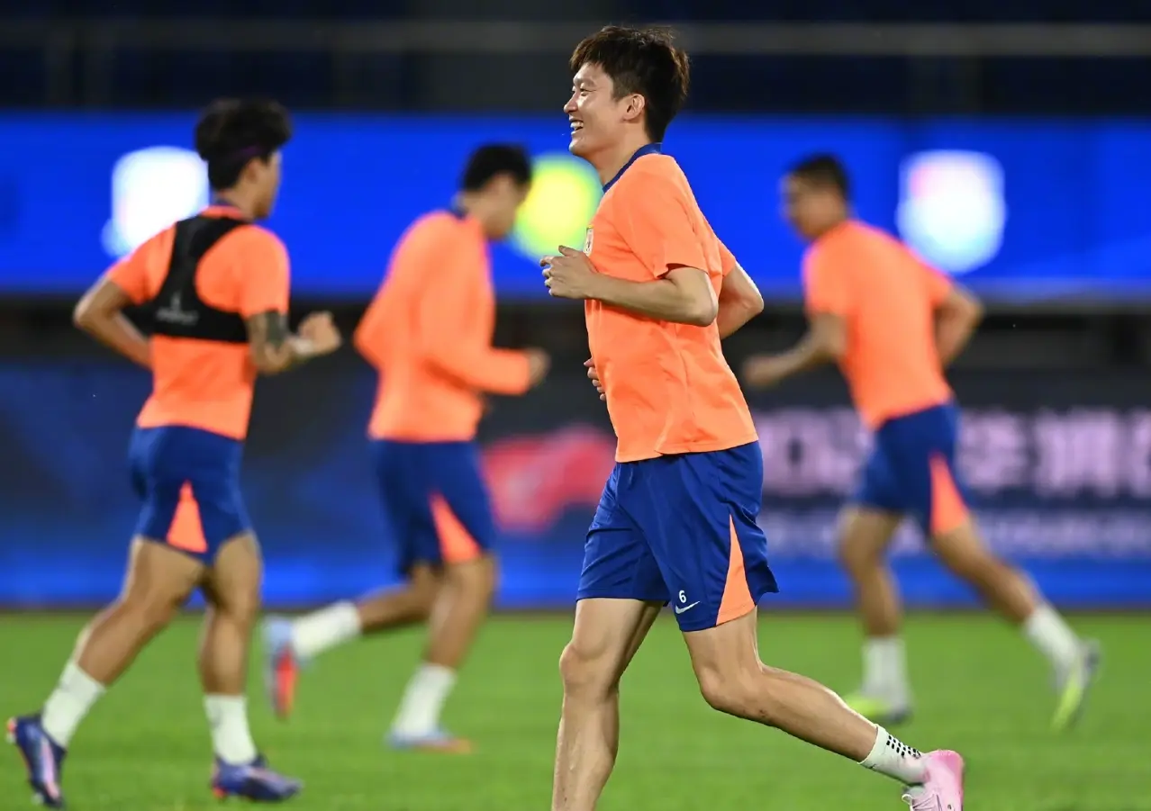 战上海海港, 上海海港则